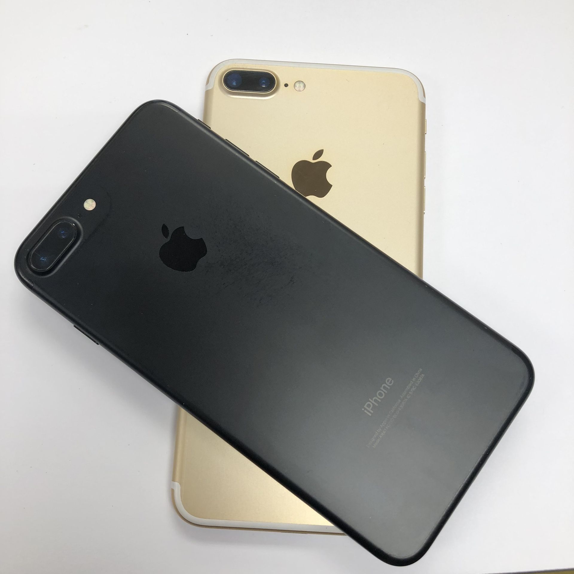 Factory Unlocked iphone 7 plus , sold with store warranty | Each
