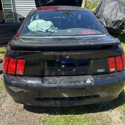 Mustang GT part Out 