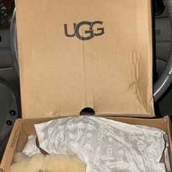 UGG Boots Size 7 Christmas Is just Around The Corner!