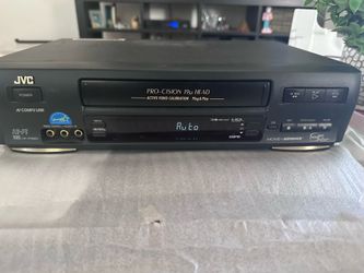 JVC  HR-VP656U VCR  like new condition