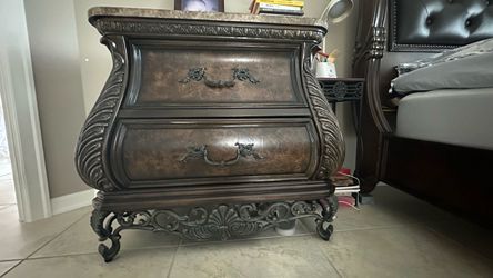 Elegant King Size Bedroom Set – Solid Wood Bed & Marble Top Nightstand