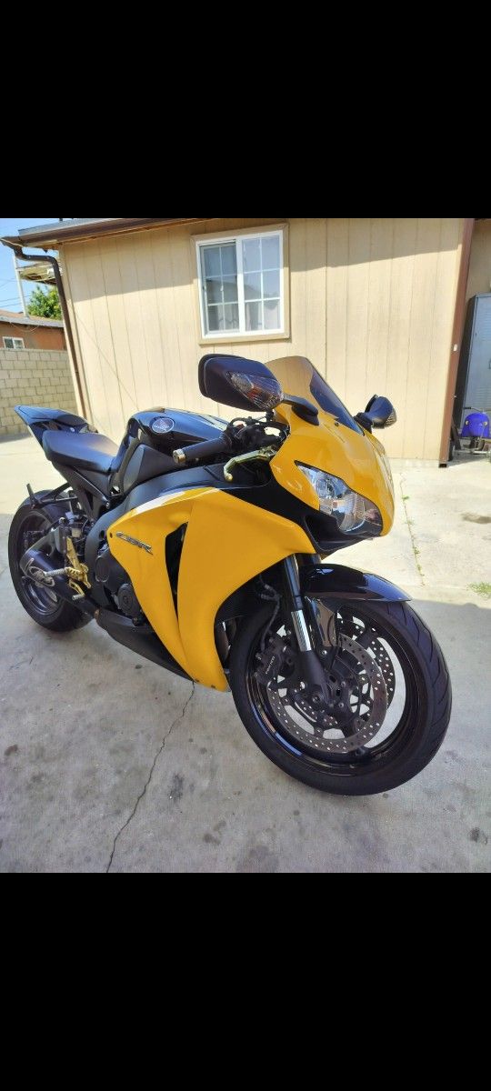2009 Honda Cbr1000rr