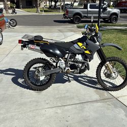 2022 Suzuki, DRZ 400 S dual sport