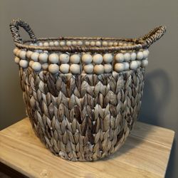 Mud pie Hyacinth Basket -new 