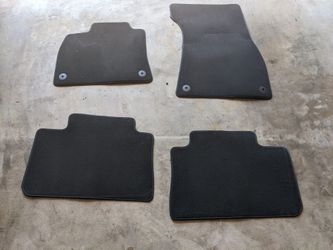 2023 Etron Carpet Mats