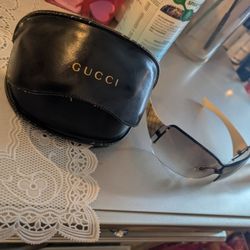 Gucci Female Glasses