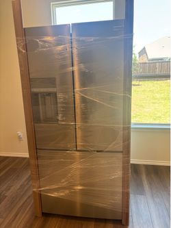 Frigidaire Galleria - Brand New