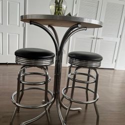 High Round Table And 2 Stools