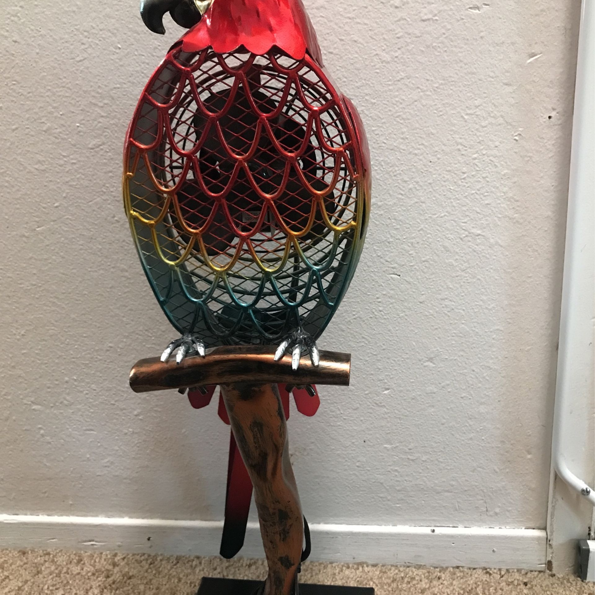 Macaw Parrot Figurine Table Desk Fan