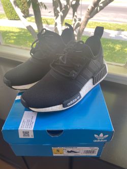 NEW ADIDAS NMD_R1 BLACK
