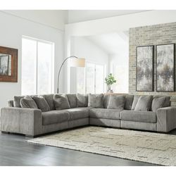 Couch From Ashely (Lindyn)