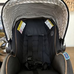 Pramette Travel System 