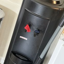 Hot And Cold Water Dispenser