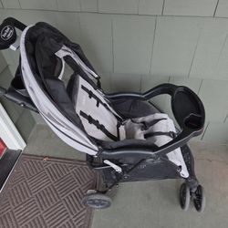 Kolcraft Cloud Plus Lightweight Stroller
