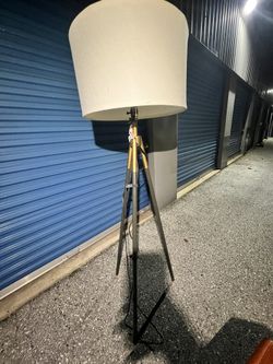 Floor Lamp 