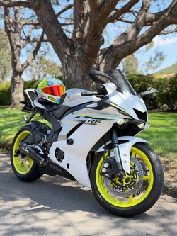 Yamaha R6 2017