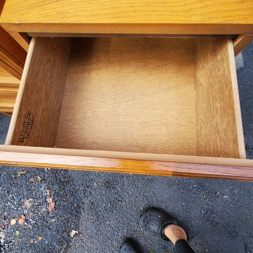 Modulus Morris Furniture Mid Century Modern Solid Wood 2 Meching End Tables/ Nighstands / Side Tables / 3 Drower Dressers Only $95 For Set.