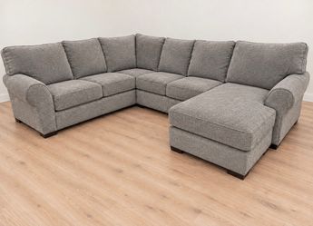 Sofá seccional con chaise – Como nuevo