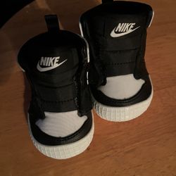 Baby Nike Shoes Size 3.5
