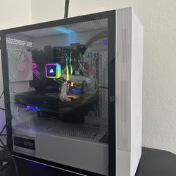  Powerful Gaming PC + 240Hz Monitor | i7-12700KF | RTX 3070 Ti | 32GB RAM | $1350 OBO 
