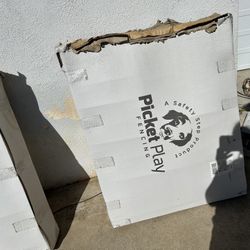  135 Feet vinyl Fence