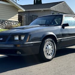 1984 Ford Mustang