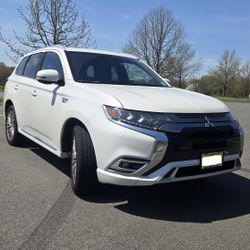 2020 Mitsubishi Outlander Hybrid Plug-In