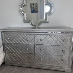 Dresser , Mirror 2 Nightstands $1400