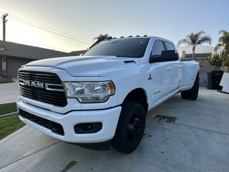 2020 Ram 3500 big horn 