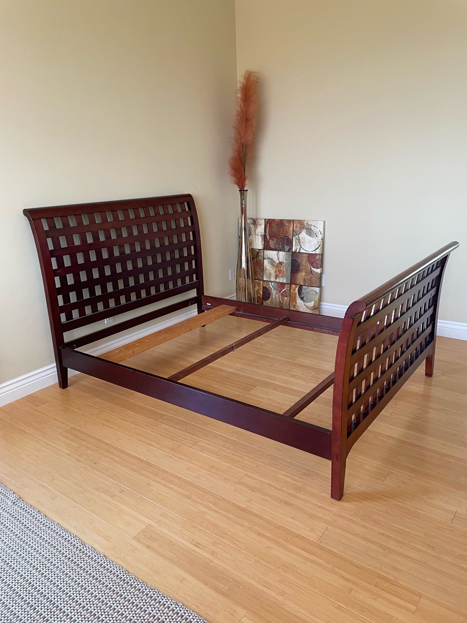 Modern Style Full Size Bed