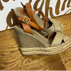 Tory burch wedge sale cheap
