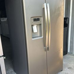 GE Refrigerator Fridge Fully Covered Warranty! Slate
