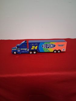 Jeff Gordon #24 DuPont NASCAR Die-Cast Hauler