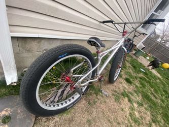 Monster Quad Negotiable