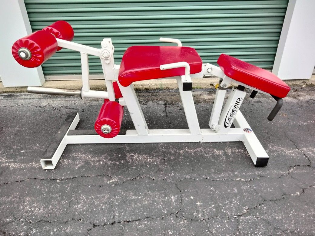 Legend Plate Loaded Leg Extension Leg Curl Machine