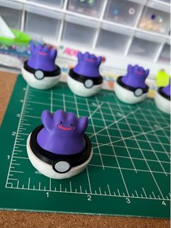 Fidget toy clickers