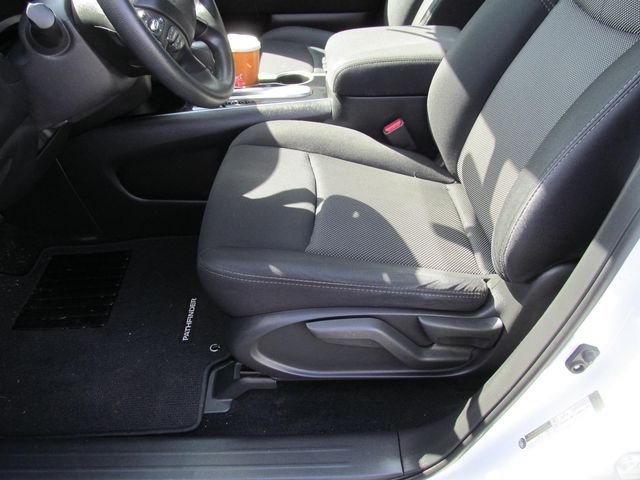 2017 Nissan Pathfinder