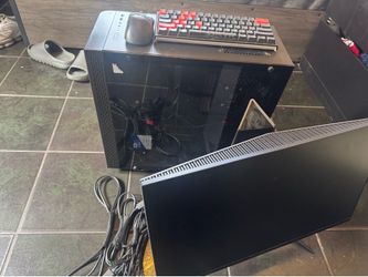 gaming pc full set up keyboard monitor and mouse