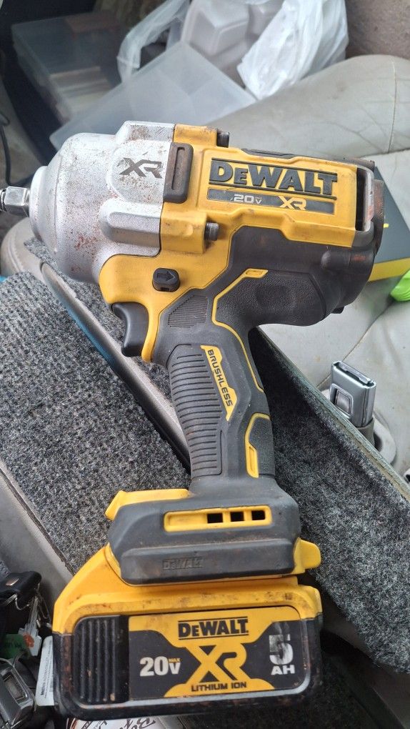Dewalt 1/2 Impact Wrench 