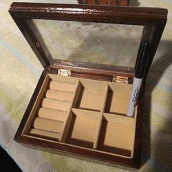 Vtg Jewelry/treasure Box