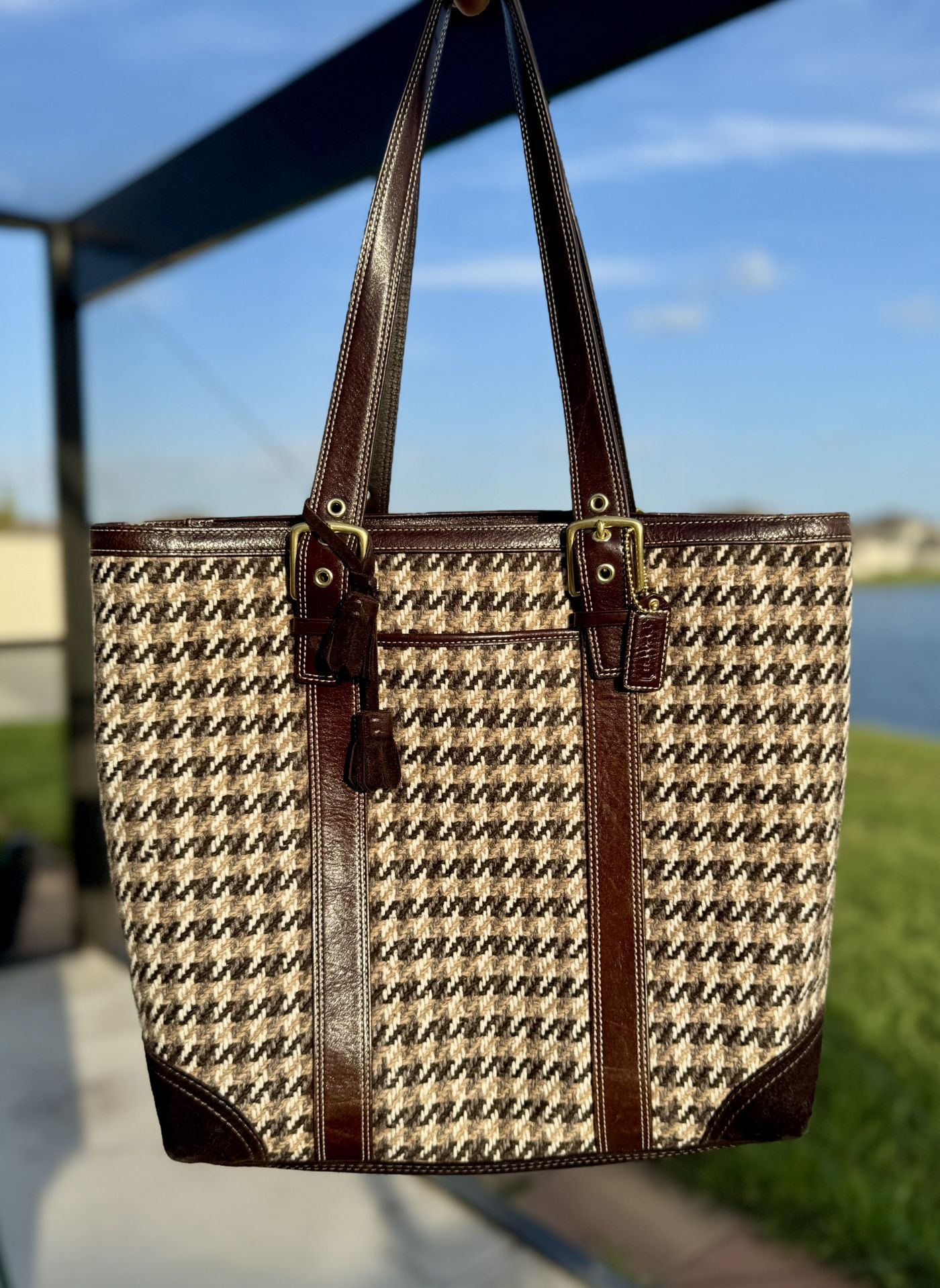 Authentic Coach Soho Wool & Leather Tote – Style F10199