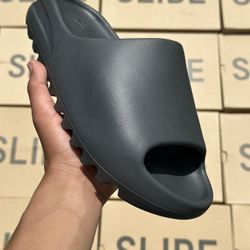 Yeezy Slides 