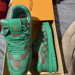 Lv Trainers 