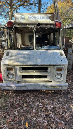 ICECREAM TRUCK PARTS OR NEED TO BE FIXED