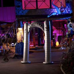 Halloween Inflatable Cemetery Arch