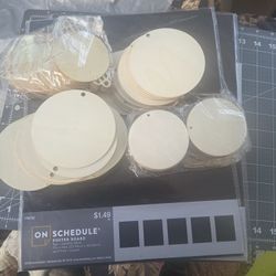 Round Wood Craft Disks