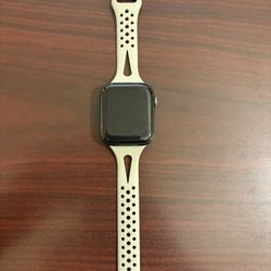 Apple Watch Series 4