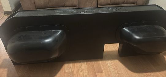 Dodge ram custom sub box and subs. 10” kickers