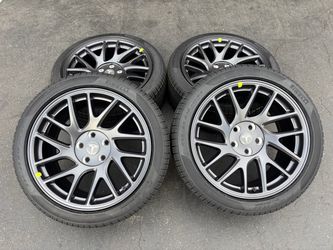 18” Tesla Model 3 wheels rims oem with new Perilli tires