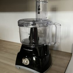 HAMILTON BEACH 8 CUP FOOD PROCESSOR